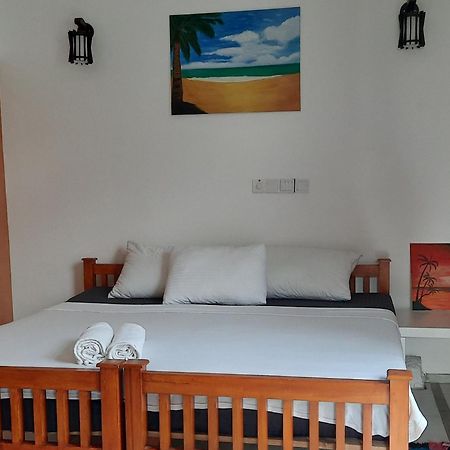 La-Vira Beach Villa Hikkaduwa Bilik gambar