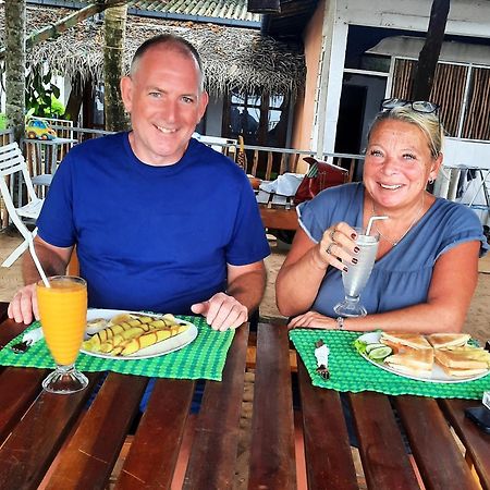 La-Vira Beach Villa Hikkaduwa Luaran gambar