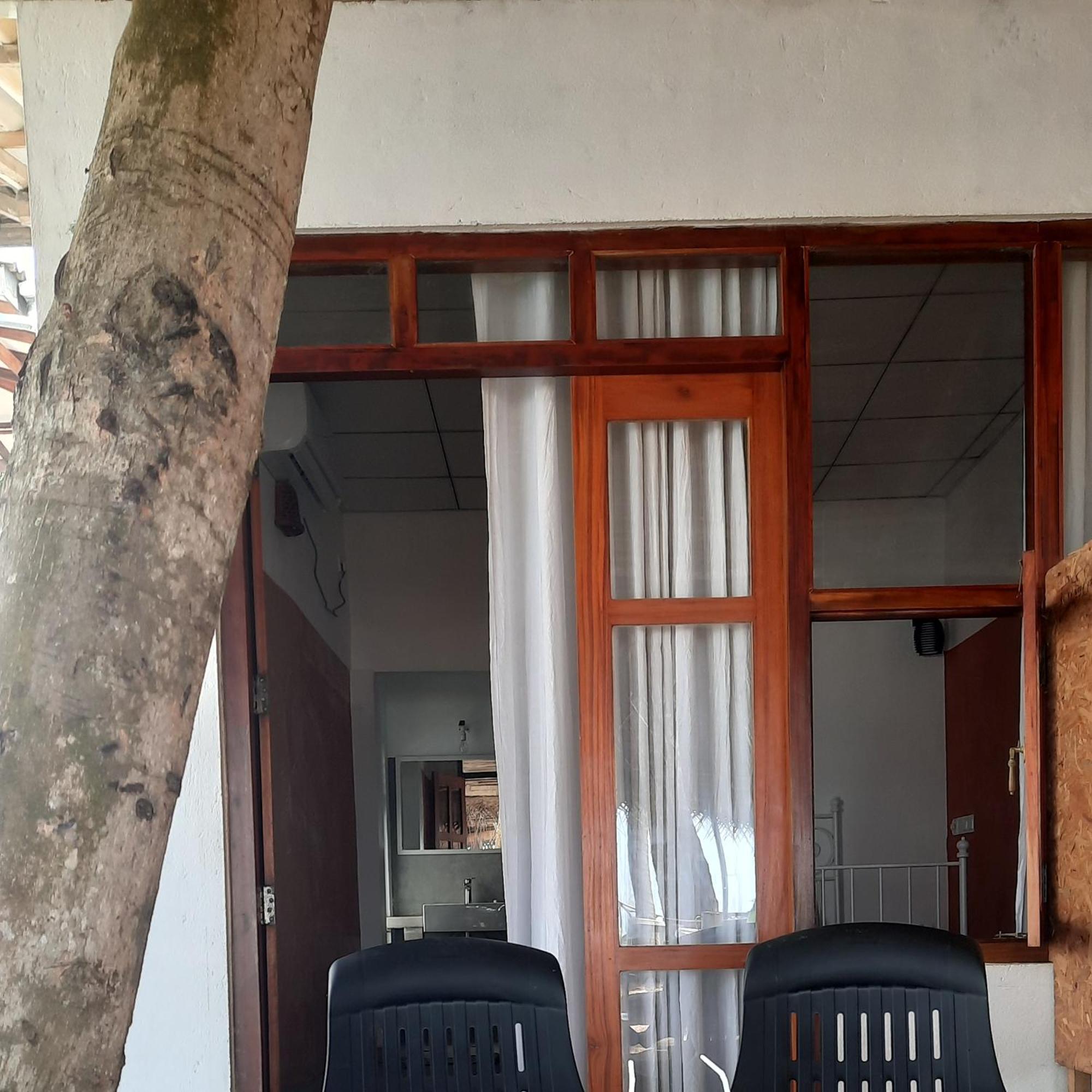 La-Vira Beach Villa Hikkaduwa Bilik gambar